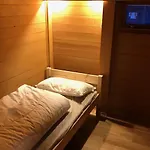 로포텐 페리에센터